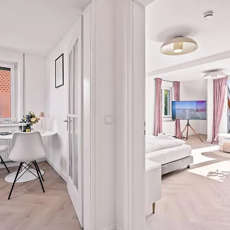 Am Riedlepark Apt3 شقة فريدريشسهافن